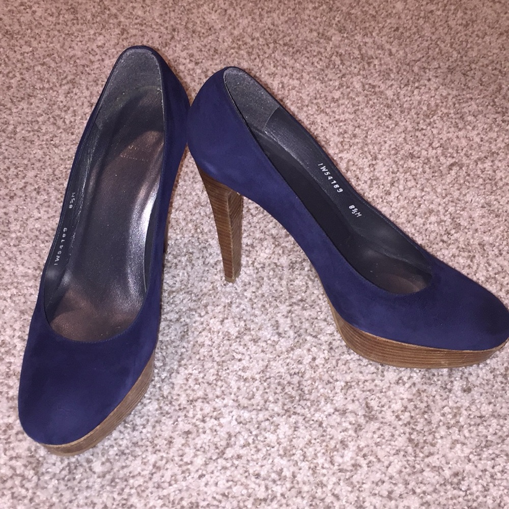 Stuart Weirzman blue suede heels